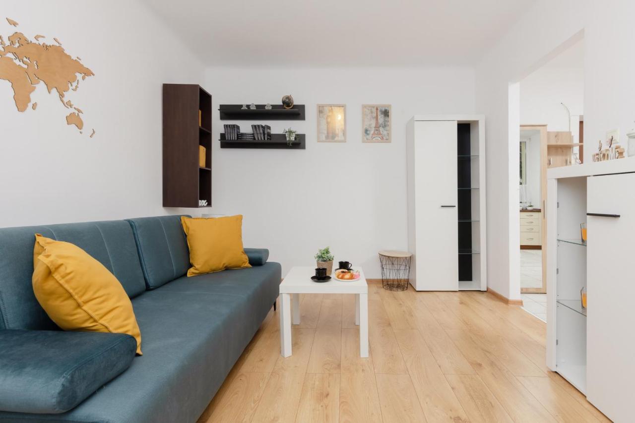 דירות Warsaw Airport Studio Astronautow With Balcony By Renters מראה חיצוני תמונה